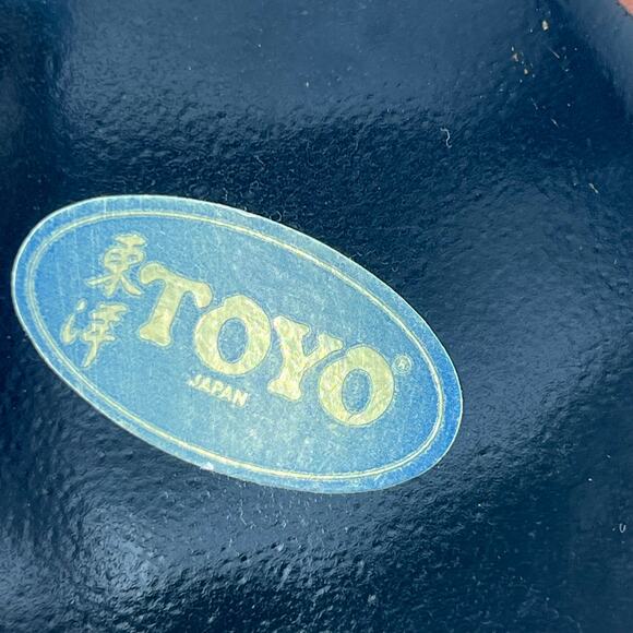 TOYO Japan pottery bulbous modern MCM vase with a distinctive drip glaze - Picture 4 of 9